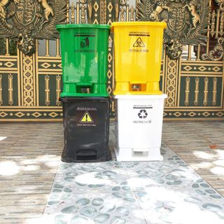 Thùng rác đạp chân y tế 20 lít