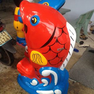 Thùng rác hình con cá chép