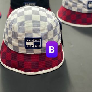 Mũ bucket caro hình chữ nhật viền xanh CQ