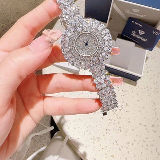 ĐỒNG HỒ NỮ CHÍNH HÃNG FUNMEI MẶT HOA BẠC FULL ĐÁ PHA LÊ ĐI KÈM TEM KÍCH HOẠT ĐIỆN TỬ BẢO HÀNH CHÍNH HÃNG