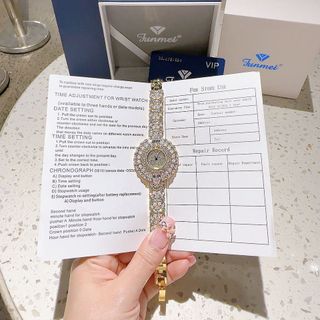 ĐỒNG HỒ NỮ CHÍNH HÃNG FUNMEI MẶT HOA VÀNG FULL ĐÁ PHA LÊ ĐI KÈM TEM KÍCH HOẠT ĐIỆN TỬ BẢO HÀNH CHÍNH HÃNG