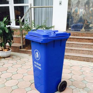 Thùng rác công cộng 120 lít giá rẻ