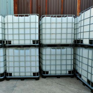 Cần thanh lý 100 bồn nhựa 1000 lít cũ tại kho Q12 - HCM giá sỉ