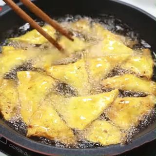 Hoành thánh Chiên Giòn khay 500g (giao tphcm)