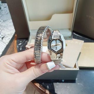 ĐỒNG HỒ NỮ CAO CẤP B V L THIẾT KẾ RẮN ÔM TAY SANG CHẢNH 2
