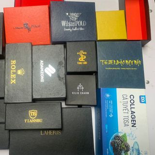 Hộp Đựng Vòng Trang Sức, Nhẫn, Dây Chuyền, Bông Tai màu đen Lót Vải Lụa Màu Trắng, in ấn logo thương hiệu theo yêu cầu