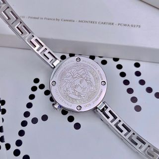 VERSCREE MEDUSA SECRET về lại