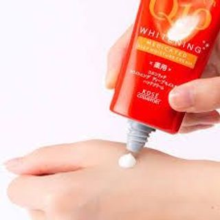Kem dưỡng da tay Kose Q10 đỏ_