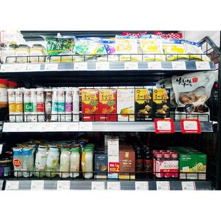 Thạch Collagen Cana Young giúp da trắng sáng và cân bằng sức khỏe.