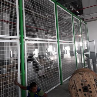 Báo giá hàng rào mạ kẽm nhúng nóng chắn sóng trên thân