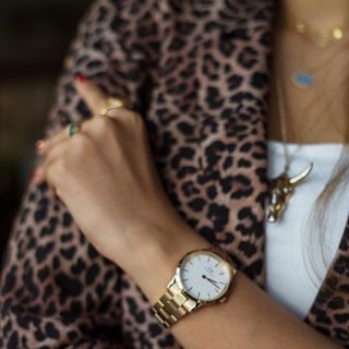 ĐỒNG HỒ NAM NỮ CAO CẤP D.W ICONIC DÂY THÉP HỒNG MẶT TRẮNG KÈM TEM BẢO HÀNH ĐIỆN TỬ 1