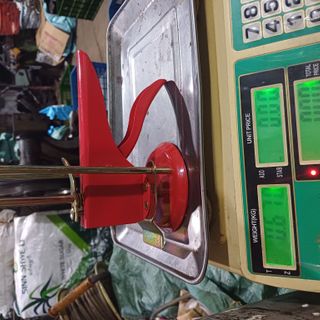 Kích nâng gạch, con đội gạch siêu bền, giá xuất xưởng.combo 40 cây siêu rẻ.