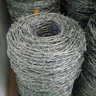 lưới thép gai hình dao Tấn Phát,báo giá lưới thép gai