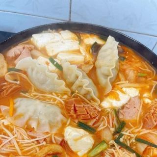 BÁNH XẾP MANDU BIBIGO MANDU THỊT VÀ BẮP 1,5KG - TÚI 43 BÁNH