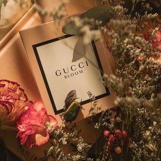 Nước Hoa GucciBloom Eau DeParfum Vaporisateur Natural Spray ( màu hồng) 100ml