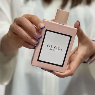 Nước Hoa GucciBloom Eau De ParfumVaporisateur Natural Spray ( màu hồng) 100ml