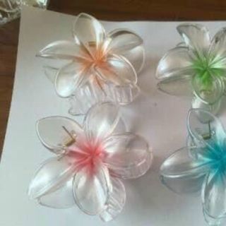 Kẹp tóc hoa sứ tráng gương bạc 8cm