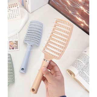 Lược Gai Gỡ Rối Tạo Kiểu Tóc Giúp Massage Da Đầu Lưu Thông Máu