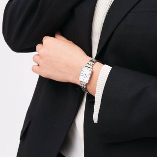ĐỒNG HỒ NỮ CAO CẤP D.W PETITE ROMAN NUMERALS DÂY THÉP MẶT CHỮ NHẬT 2