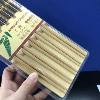 Sét 10 đôi đũa tre cao cấp, chống ẩm mốc, không trơn, không hóa chất, an toàn cho người sử dụng - Giao màu