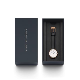 ĐỒNG HỒ NỮ CAO CẤP D.W PETITE ROMAN NUMERALS DÂY DA MẶT TRÒN 2