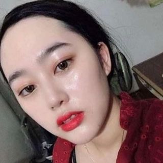 Thảo dược trị mụn tái tạo da Lili’s Cosmetic