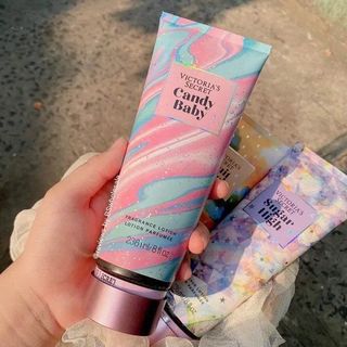 Dưỡng thể nước hoa Victoria'sSecret lotion dưỡng mềm mịn lưu hương lan toả 236ml