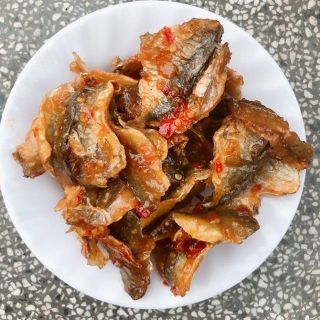 Cá chỉ vàng rim ăn liền thơm thơm cay cay, ngọt ngọt, ăn là mê, đưa cơm hộp 250g - CTB631