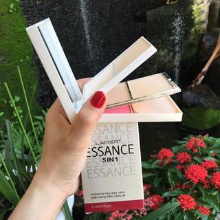 Phấn Nền Trang Điểm Essance5 Trong 1