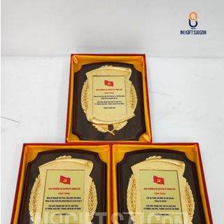 Xưởng sản xuất Kỷ niệm chương, Bảng vinh danh, Biểu trưng gỗ đồng