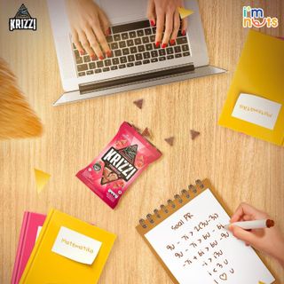 Snack nhân kem Crunchy Pillow Krizzi Indonesia đủ vị gói 50g