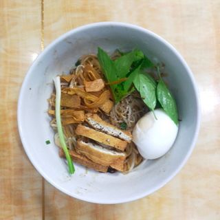 Khô gà chay nhà làm 100g dùng cho ăn chay và ăn mặn, ăn healthy, tiện lợi dễ dàng kết hợp với món ăn