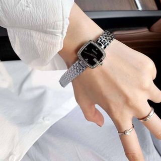 ĐỒNG HỒ NỮ THỜI TRANG GU CII MẶT VUÔNG SIZE MINI 1