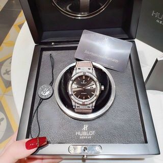 ĐỒNG HỒ NAM NỮ CAO CẤP HUB MÁY
CƠ MẶT VIỂN HỘT SANG TRỌNG 1