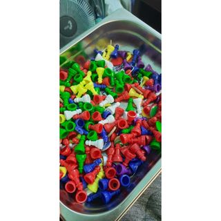 Nhà Xưởng Tiệm nhựa-Phụ kiện chơi bộ Cờ Tỷ Phú Hội An-Việt Nam-Size 12,15 mm các loại A