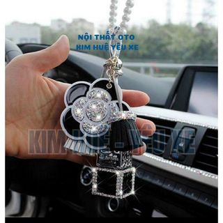 Khánh treo gương hoa trà đính đá sang trọng thời trang tặng kèm nước hoa ô tô