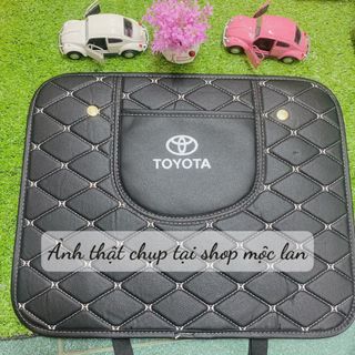 Tấm chắn lưng ghế logo hãng chống trầy bẩn vào lưng ghế kiêm đựng điện thoại dễ dàng vệ sinh bằng da siêu bền