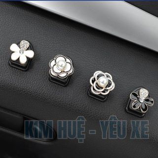 Móc treo đồ ô tô mini - Móc treo xe hơi gắn icon hoạt hình dễ thương chịu lực của móc lên đến 3kg Kim Huệ - Yêu Xe