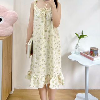 Đầm thiết kế dây bản