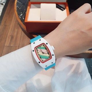 HOT DEAL ĐỒNG HỒ NỮ TRUNG CẤP RICHA KẸO DÂY CAO SU 2