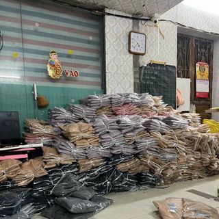 Áo chống nắng nữ dáng ngắn