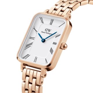 ĐỒNG HỒ NỮ CAO CẤP D.W PETITE ROMAN NUMERALS DÂY THÉP MẶT CHỮ NHẬT ĐI
KÈM TEM KÍCH HOẠT BẢO HÀNH ĐIỆN TỬ