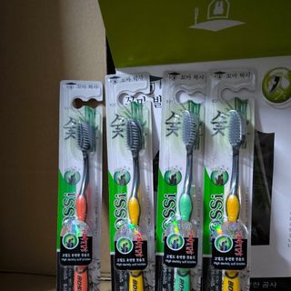 Bàn chải đánh răng bossi chuẩn f1