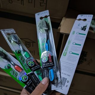 Bàn chải đánh răng bossi chuẩn f1