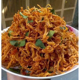 Khô gà lá chanh hương vị đậm đà, cay nhẹ, món ăn vặt yêu thích của giới trẻ túi 500g - CTB630