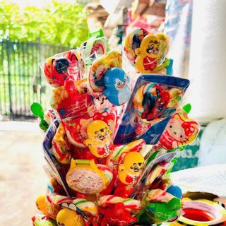 KẸO MÚT QUẤN ĐỒ CHƠI (6/50)