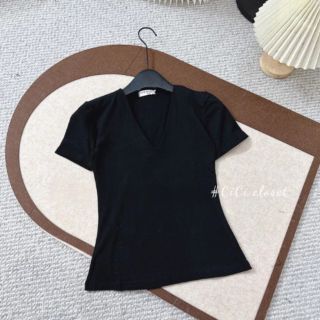Áo cotton cổ tim cộc tay dáng basic, áo thun 2 màu đen và trắng