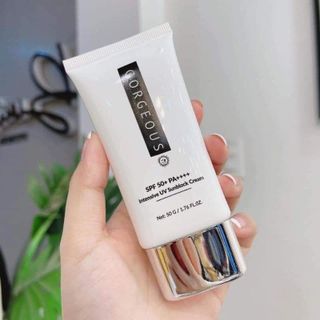 KEM CHỐNG NẮNG MÚI XÙ TẶNG KÈM TUÝT MẪU