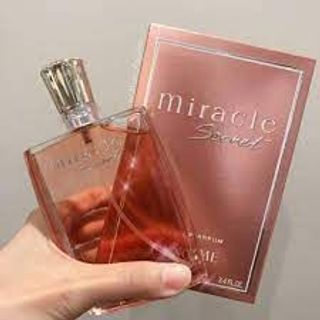 Nước Hoa Nữ Lan côme Miracle Secret L'Eau de Parfum ngọt ngào tỏa hương thơm giòn rụm mát lành lan tỏa sức quyến rũ rộn ràng tươi mới. giá sỉ