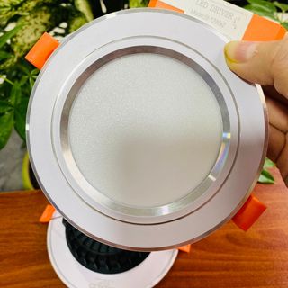 Đèn âm trần 7w 3 màu nguồn rời